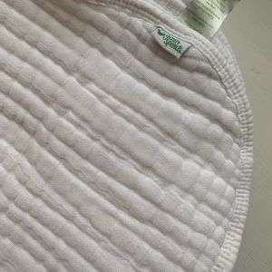 Set of 6 Green Sprouts organic cotton burping cloths